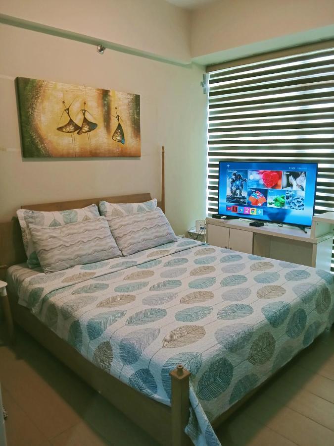 Henry'S Newport Condotel Pasay Esterno foto