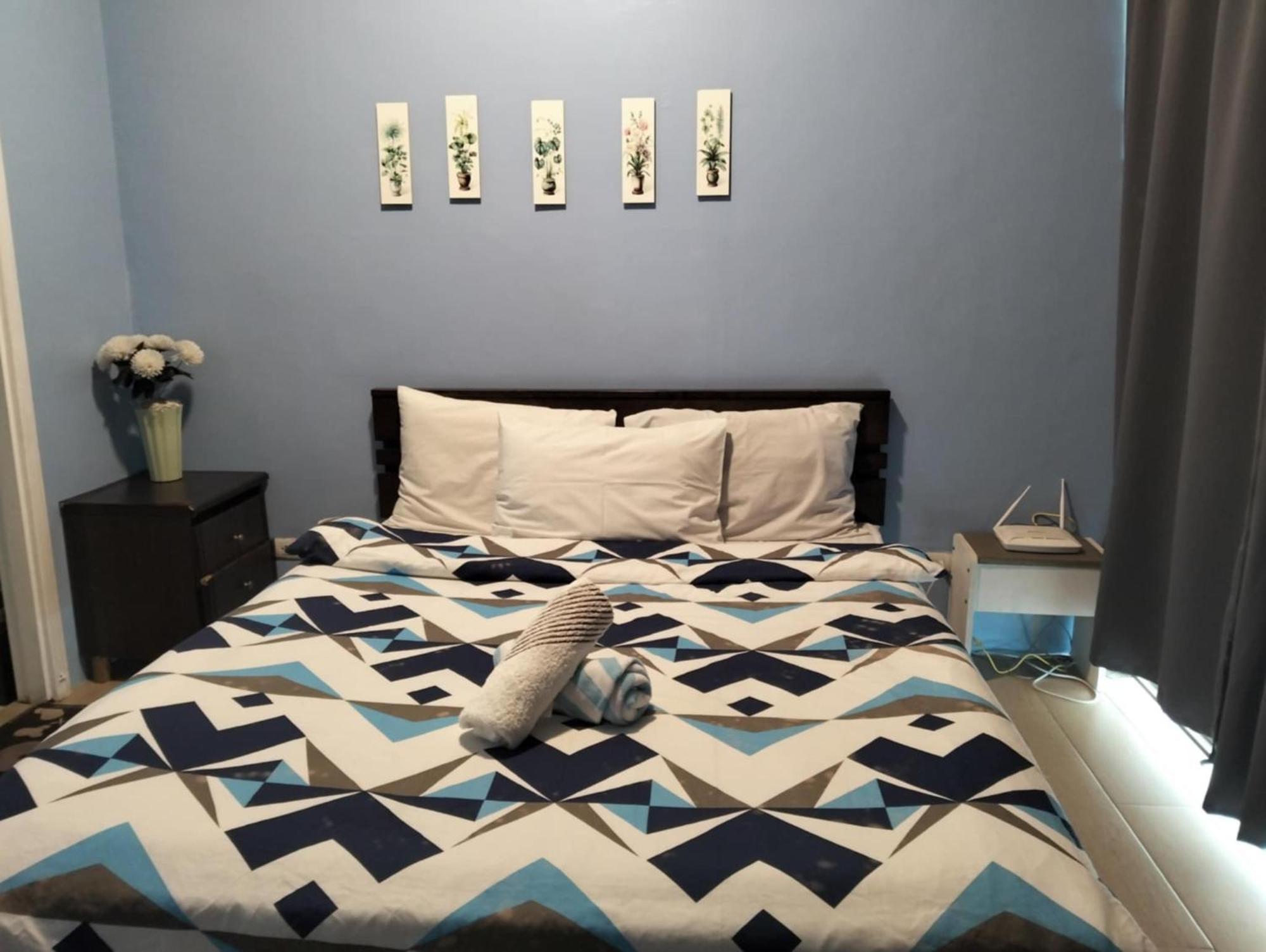 Henry'S Newport Condotel Pasay Esterno foto