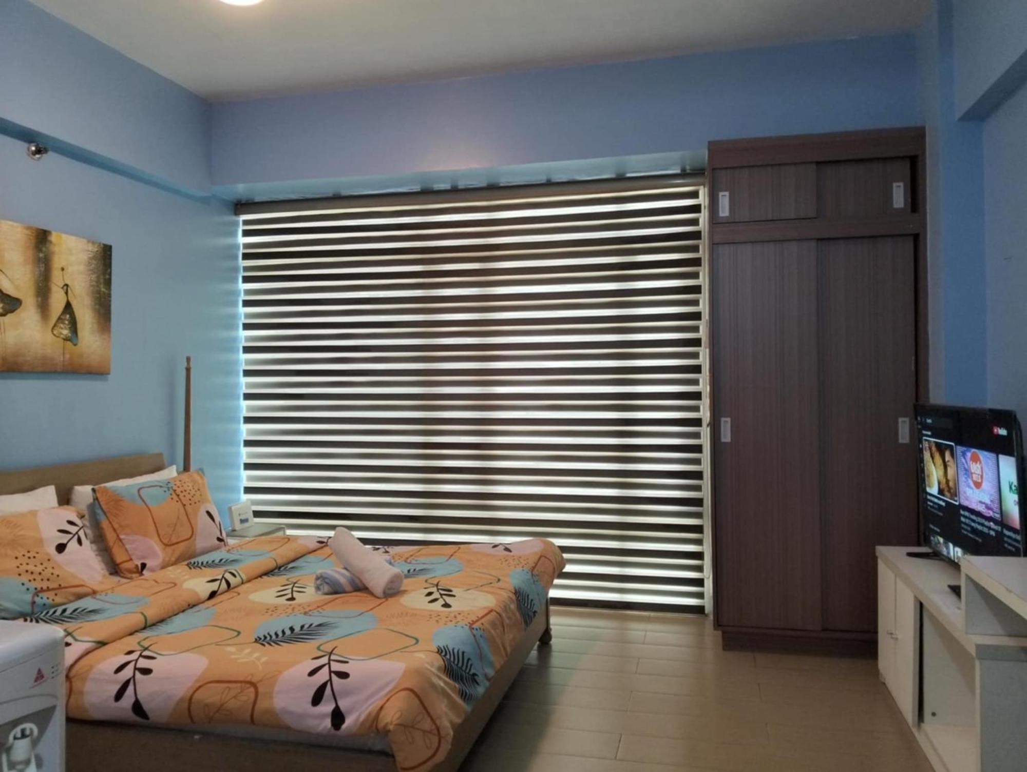 Henry'S Newport Condotel Pasay Esterno foto